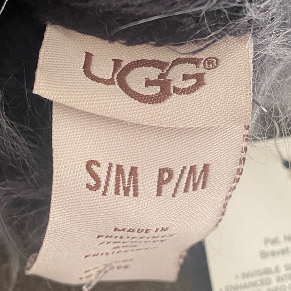 UGG Quilted Smart Mittens - Mismatched Sizes - As Is - Picture 11 of 13